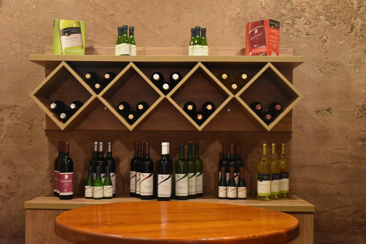 Hotel And Winery Lozar Битола Экстерьер фото