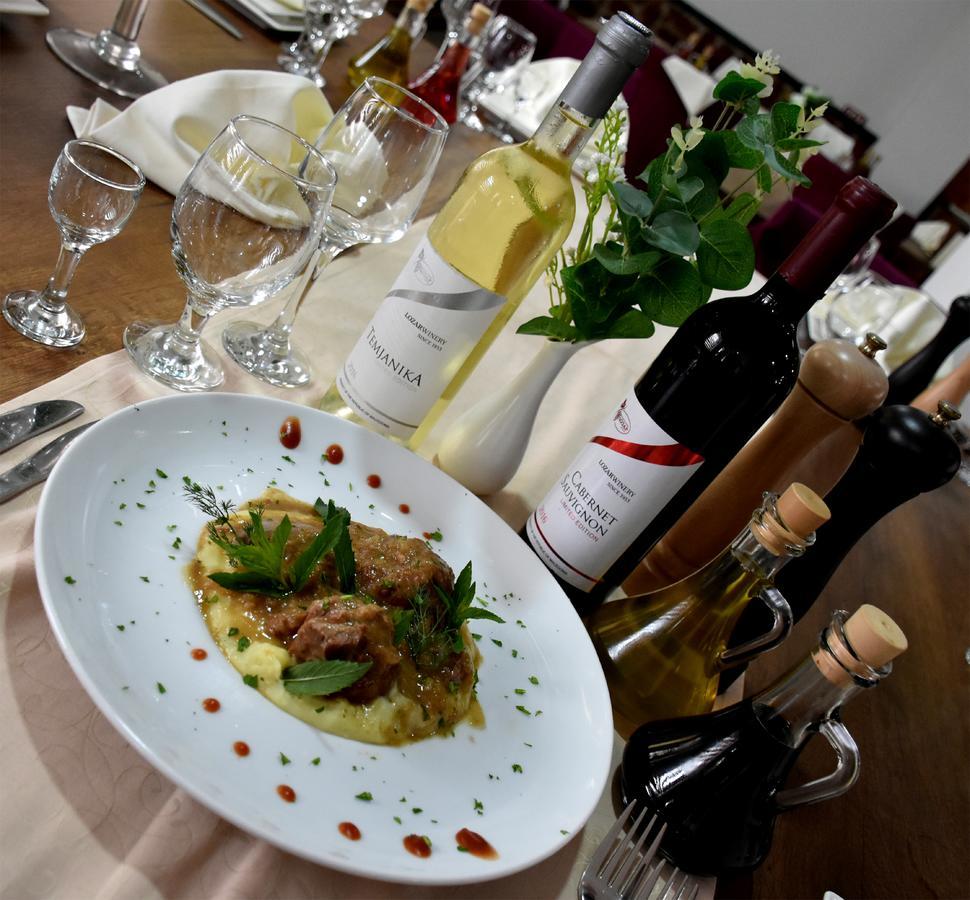 Hotel And Winery Lozar Битола Экстерьер фото